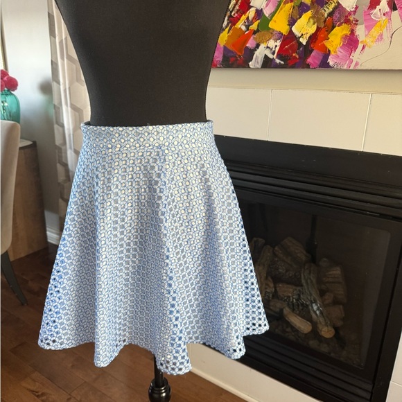 Beautiful Blue Pleated Skater Mini Skirt - Picture 3 of 7